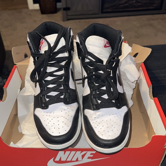 Nike Men's Black and White High-Top Sneakers. Nike Dunk High(Panda) - Picture 2 of 8